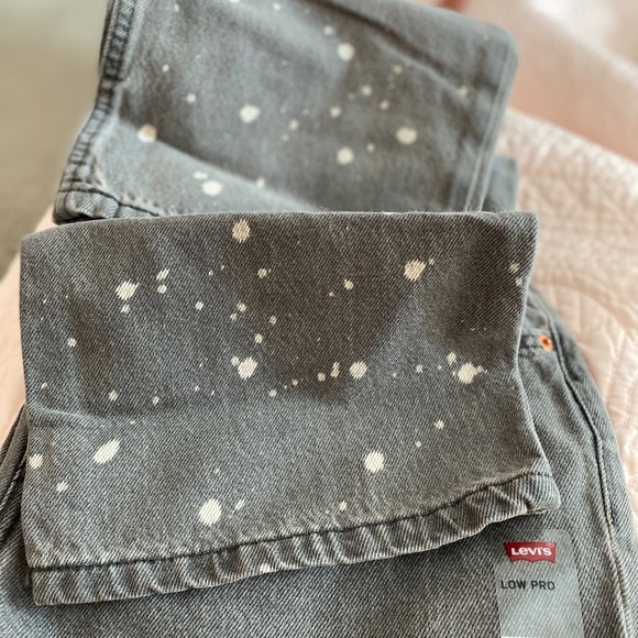 LEVI'S® LOW PRO JEANS GREY W WHITE SPATTER NWT - Picture 3 of 13
